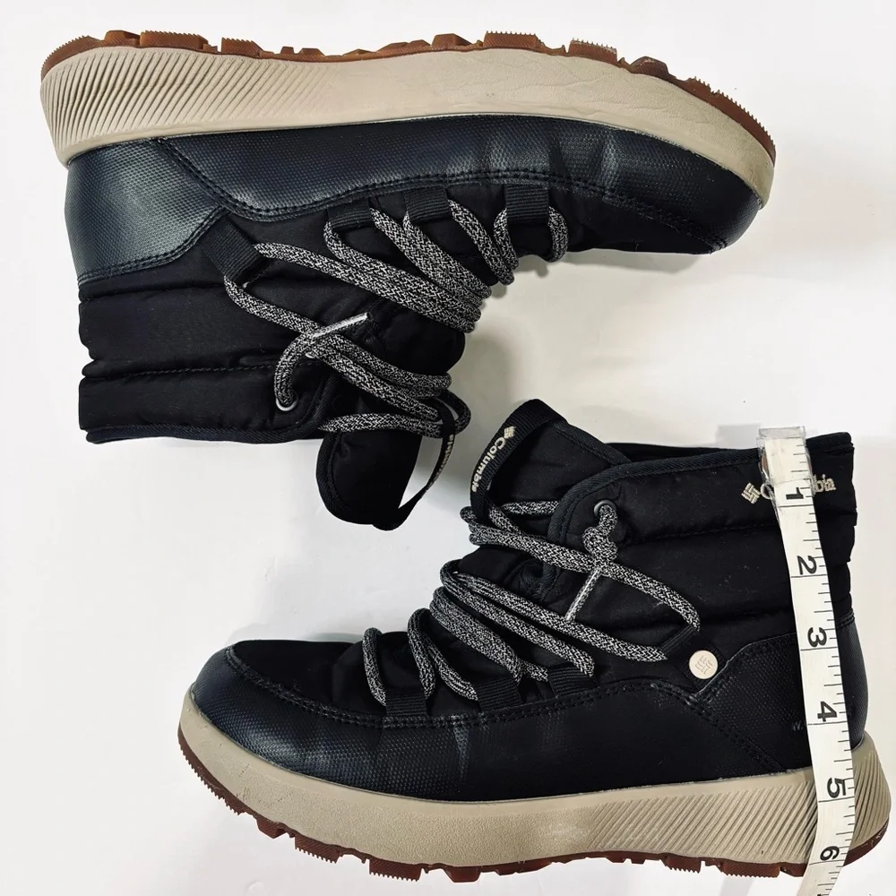 Columbia Women’s 8 Slopeside Village Omni Heat Waterproof Black Winter Snow Boot